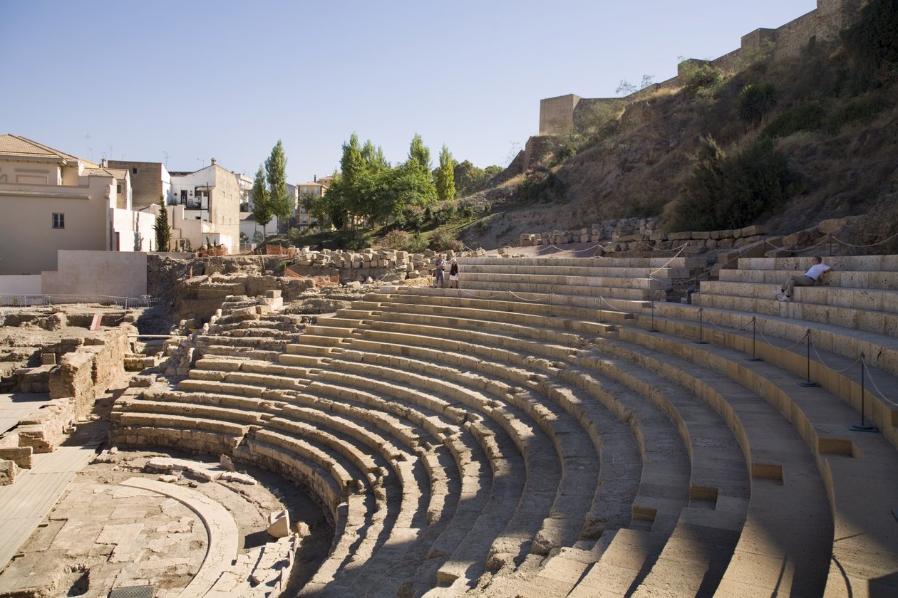 Ruines du théâtre romain - Roman