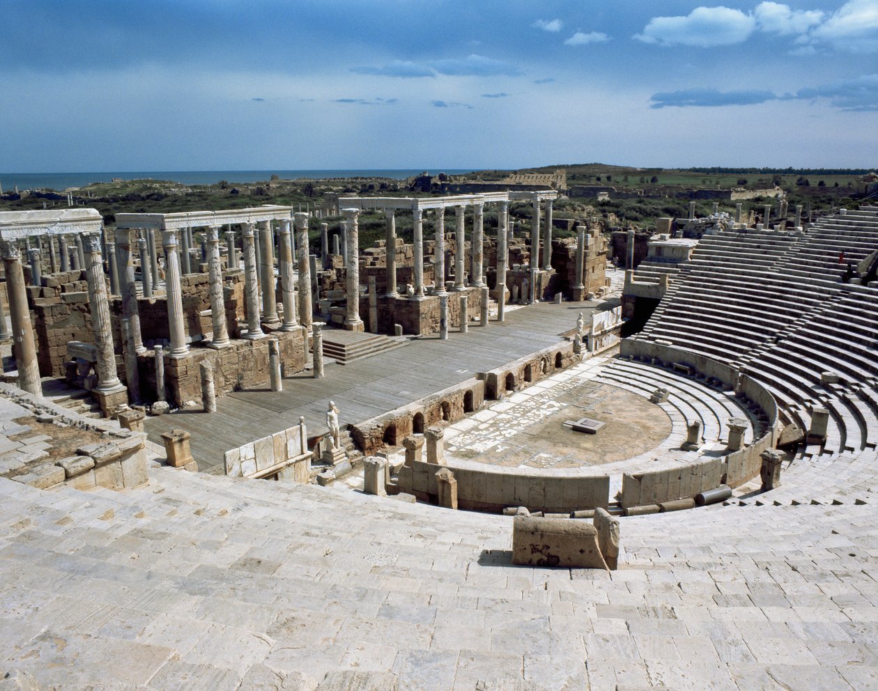 Théâtre romain - Roman