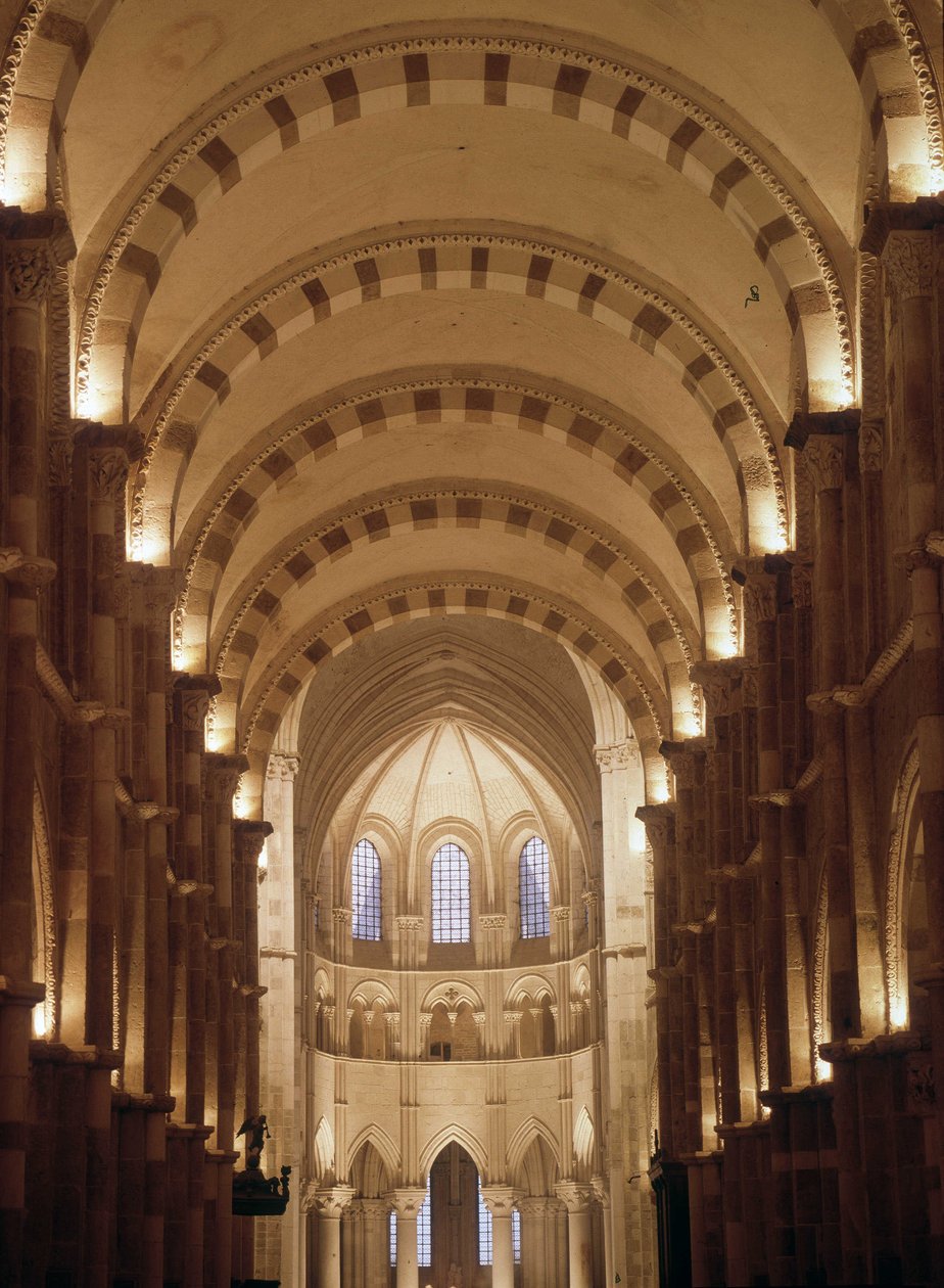 Intérieur de la Cathédrale de Vézelay - Romanesque