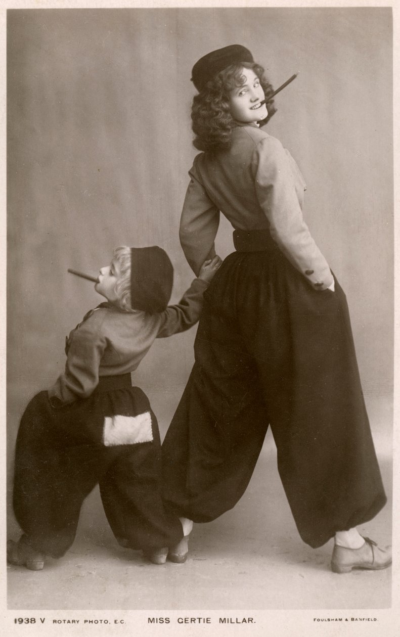 Gertie Millar, actrice et chanteuse britannique, vers 1906 - Rotary Photo