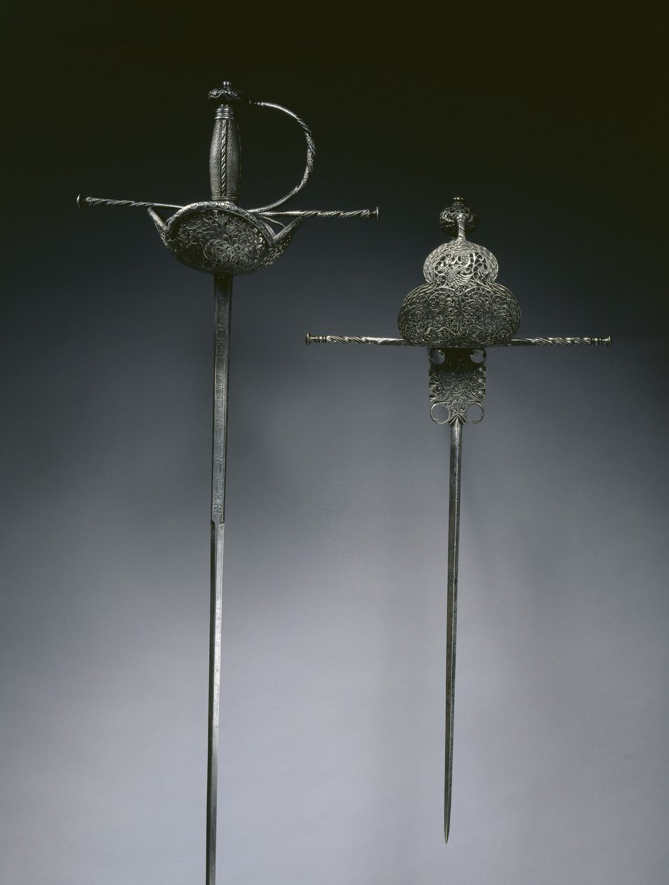 Rapières à garde en coupe, vers 1650 - Spanish School