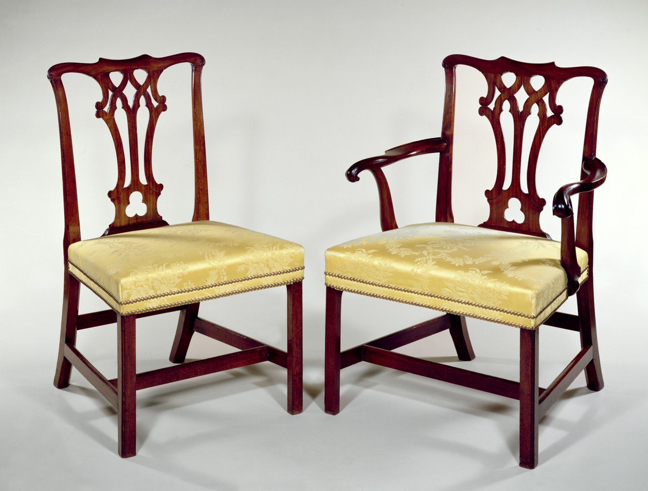 Chaises de salle à manger, avec dossiers entrelacés et pieds carrés chanfreinés, vers 1760 - Thomas Chippendale