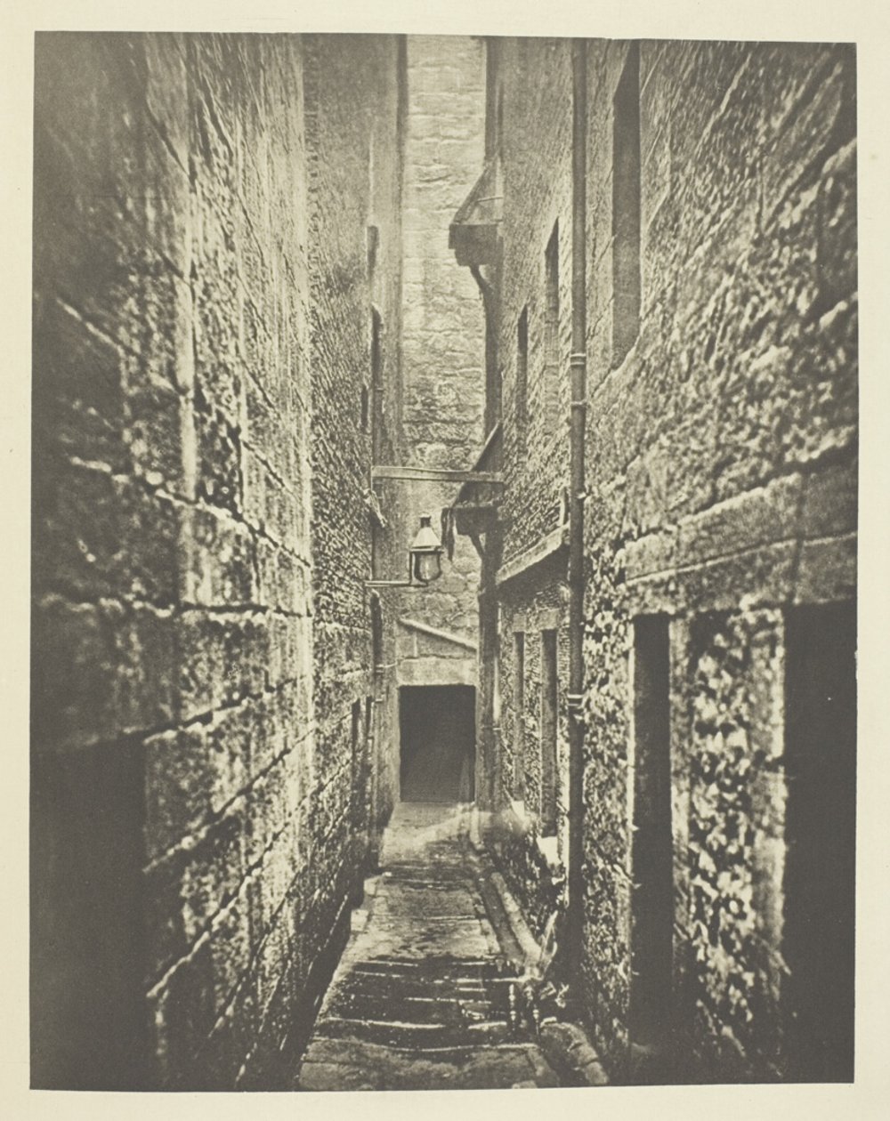 Close No. 61 Saltmarket - Thomas Annan