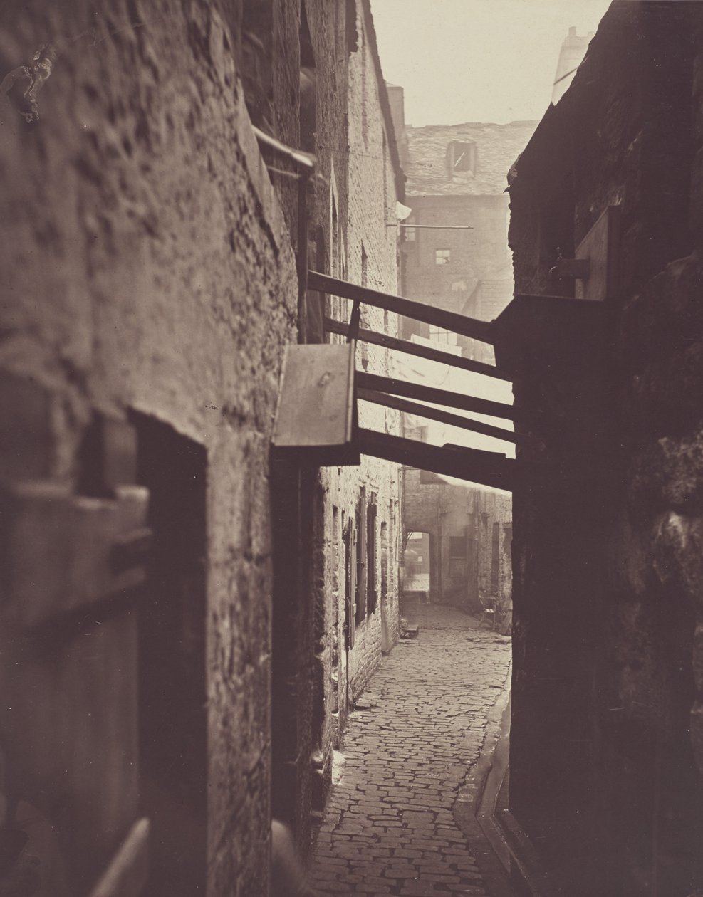 Close, No. 83 High Street. - Thomas Annan