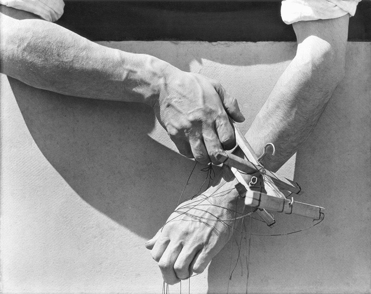 Mains du marionnettiste, 1929 - Tina Modotti