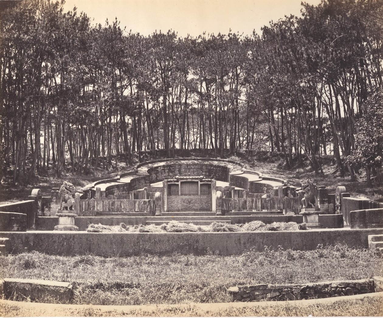 Tombe mandarine à Foochow, vers 1869 - Tung Hing.