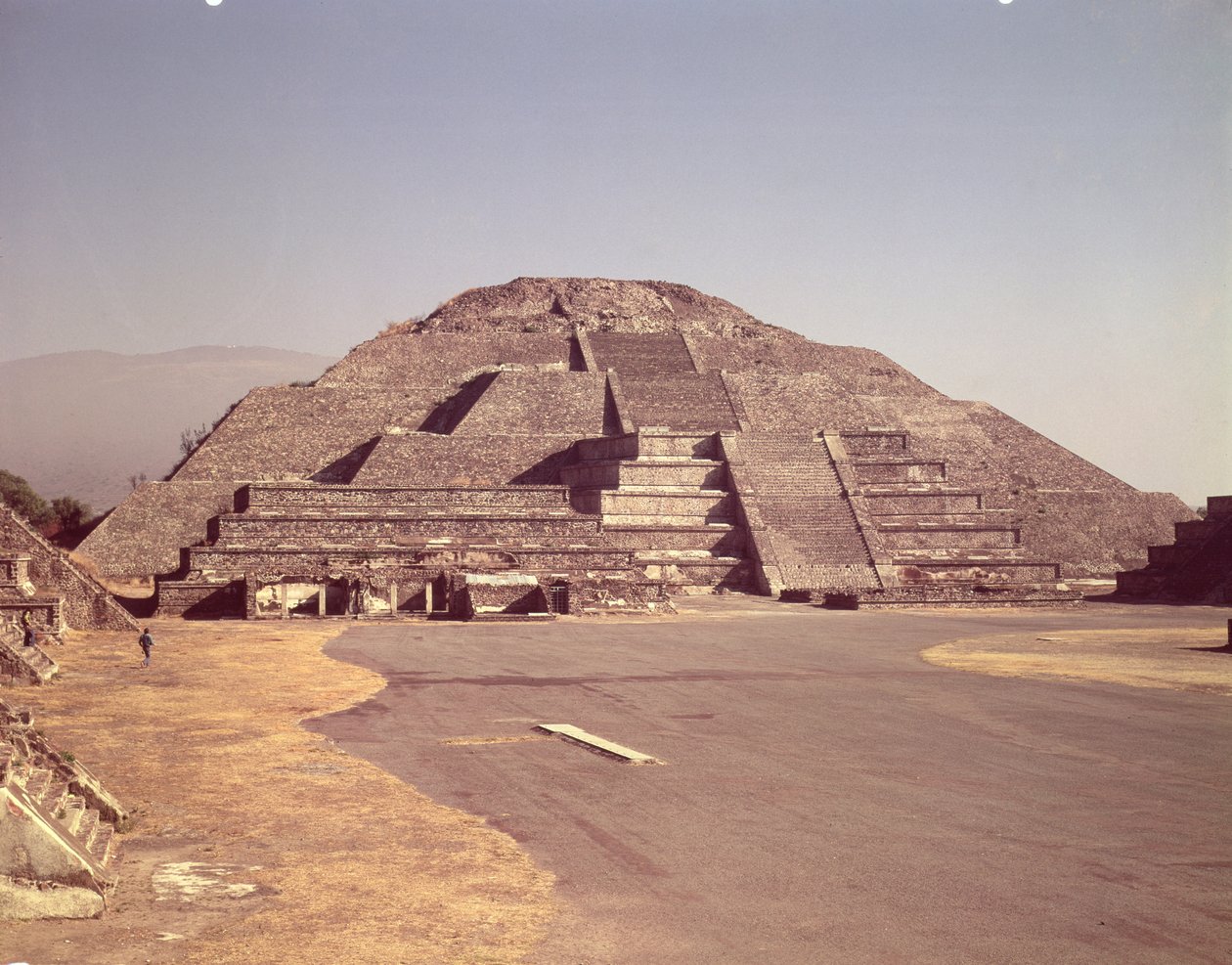 Pyramide de la Lune, construite vers 100-350 après J.-C. - Unbekannt Unbekannt