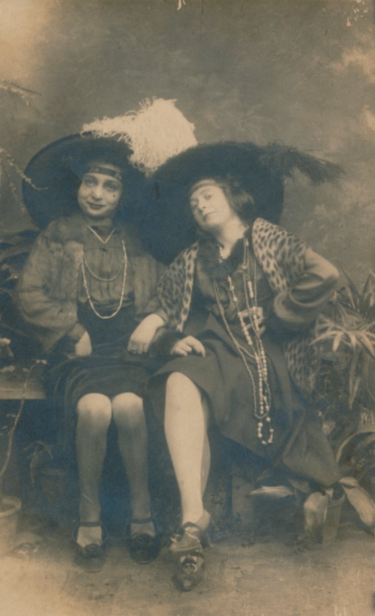 Photographie de studio de deux dames, vers 1910 - Unbekannt