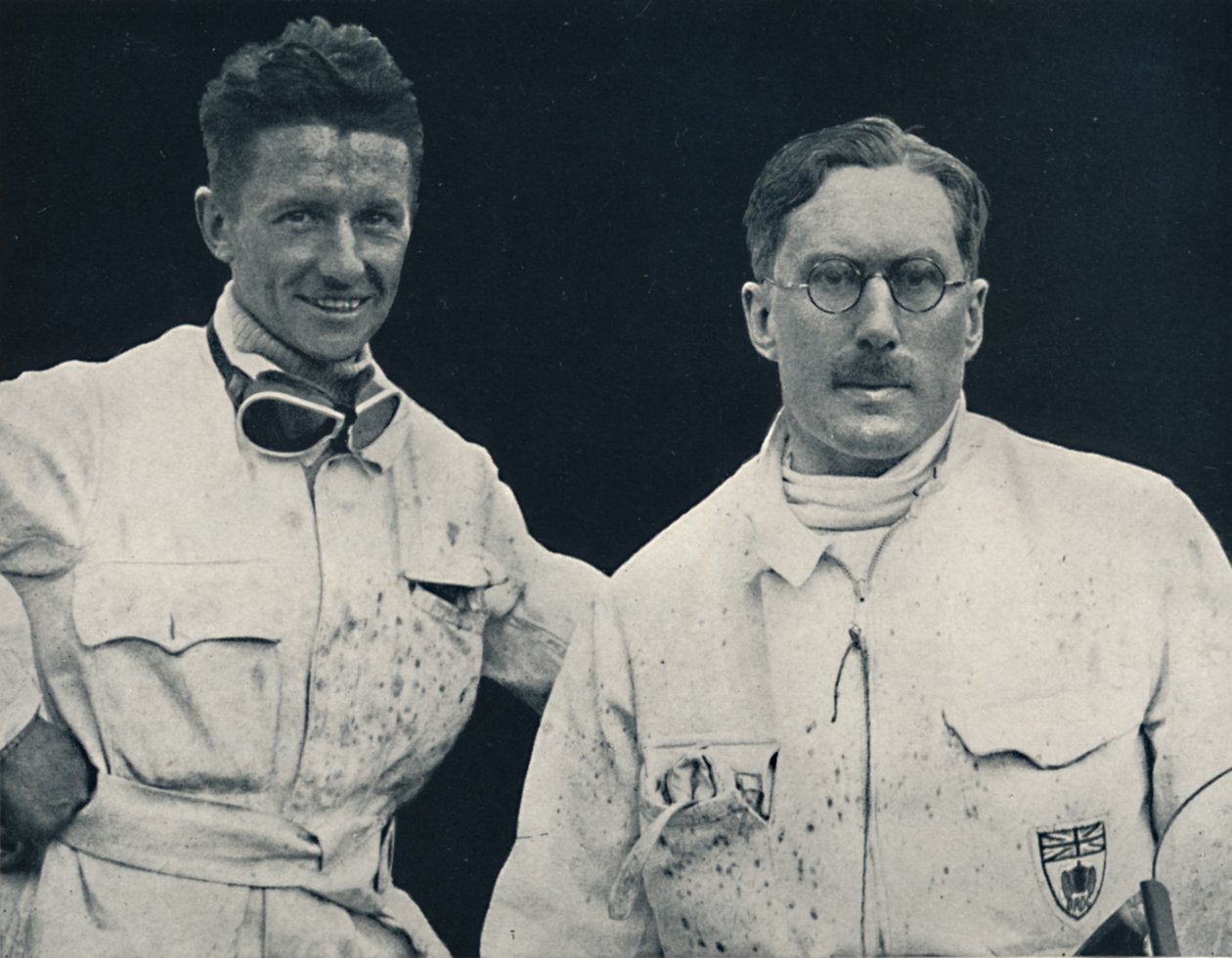 Capitaine G. E. T. Eyston et assistant, 1937 - Unbekannt