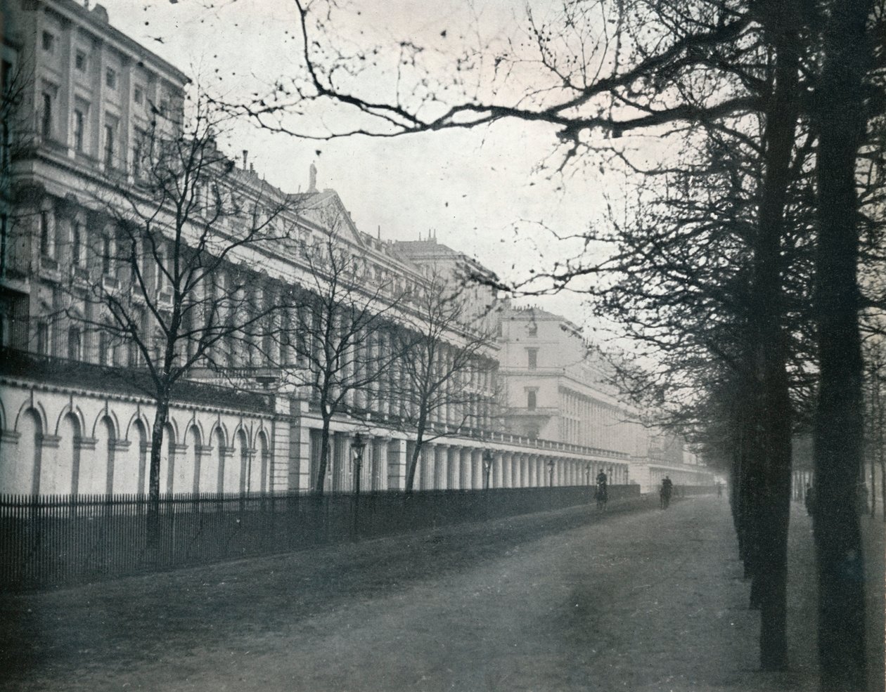 Terrasse de Carlton Hose, 1933 - Unbekannt