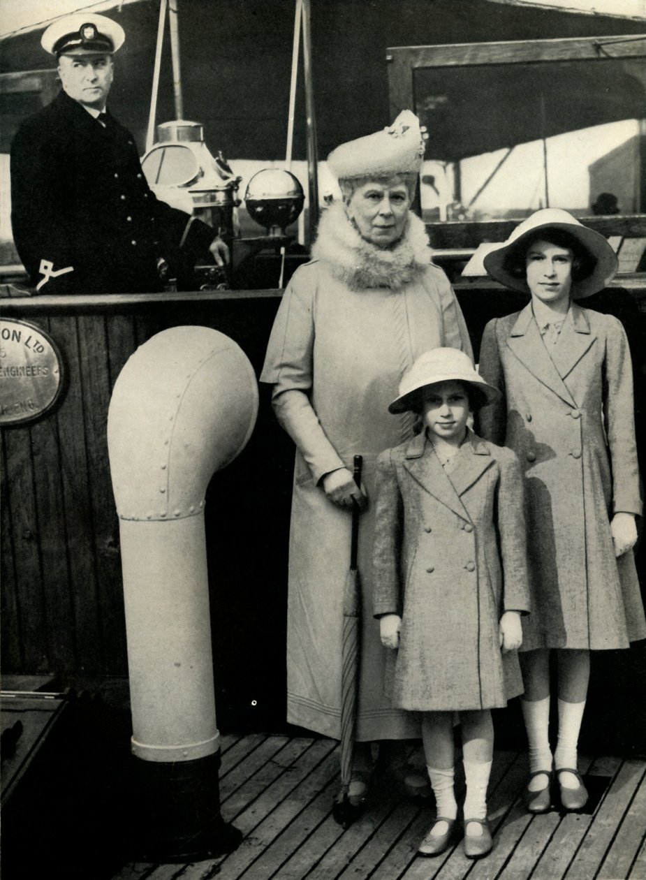 La reine Mary avec ses petites-filles, années 1930, 1951 - Unbekannt