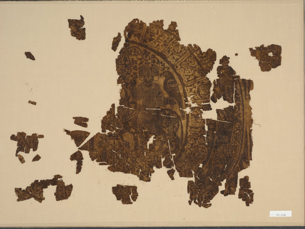 Fragment de soie avec fauconnier chevauchant un taureau, 1000-1100 - Unbekannt