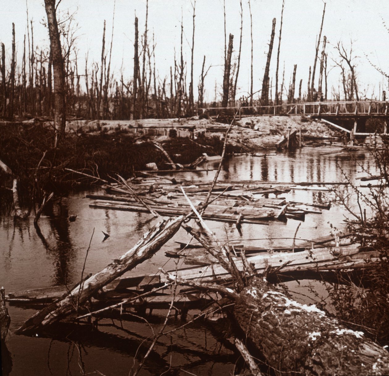 La rivière Ailette, nord de la France, vers 1914-1918 - Unbekannt