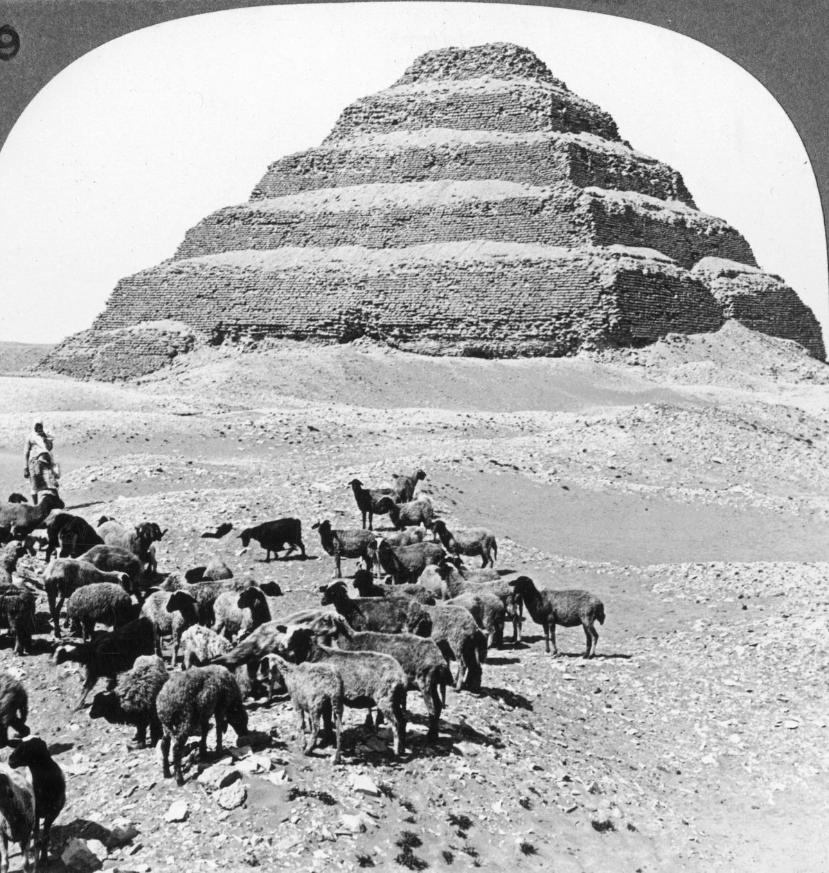 La Pyramide de Sakkarah, Égypte, 1905 - Underwood and Underwood