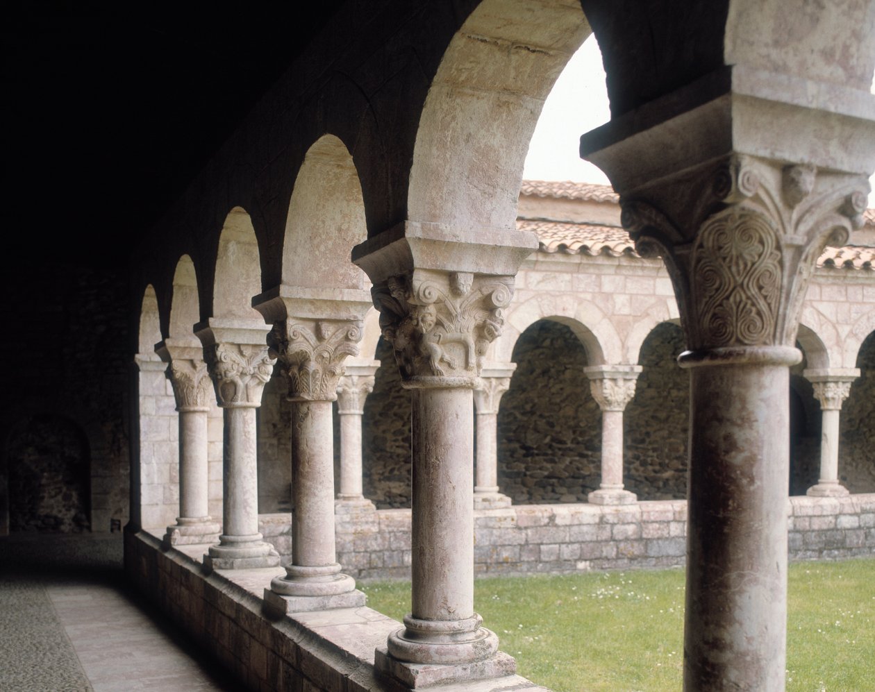 Vue du cloître (12ème siècle) - Unknown artist