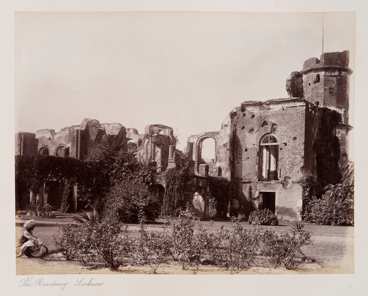 La Résidence de Lucknow, c.1885 - Unknown photographer