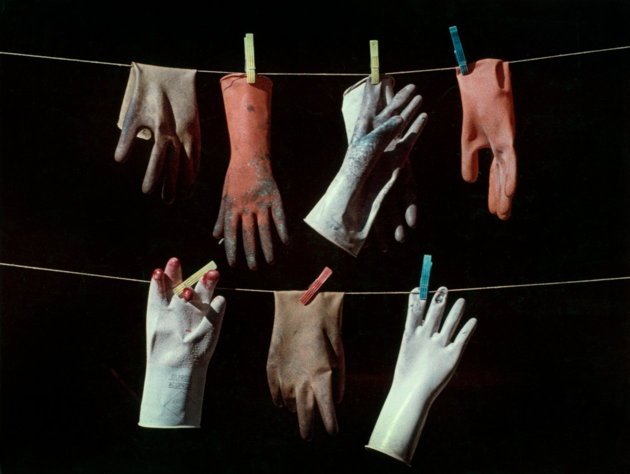 "Gants". - Vincenzo Balocchi