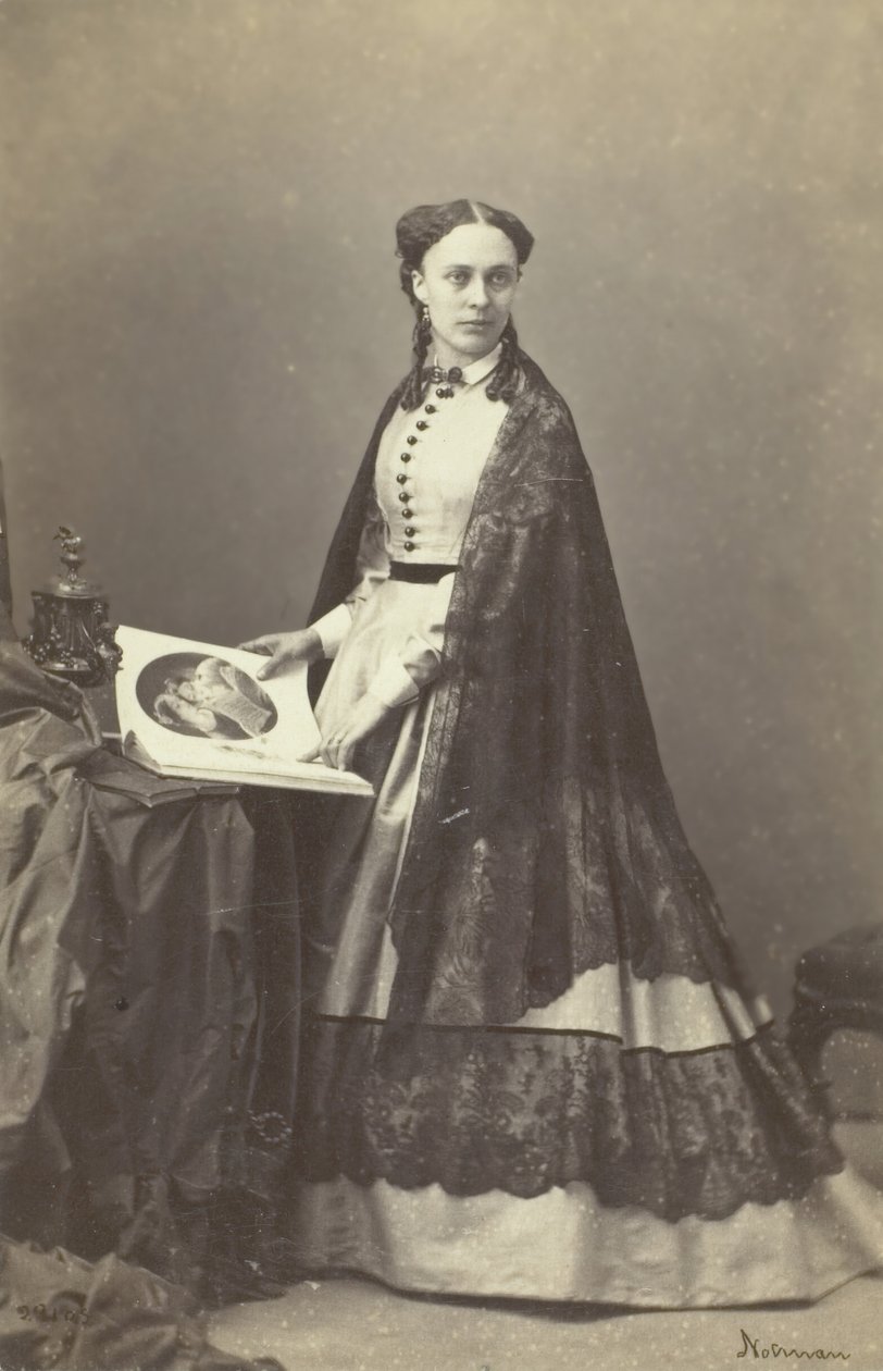 Mme S. H. C. Miner - William Notman