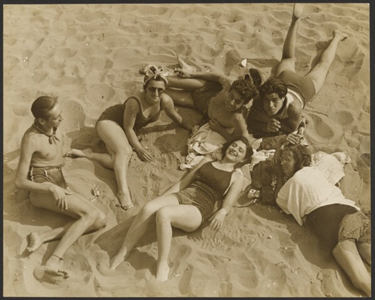 [Coney Island] - Yasuo Kuniyoshi
