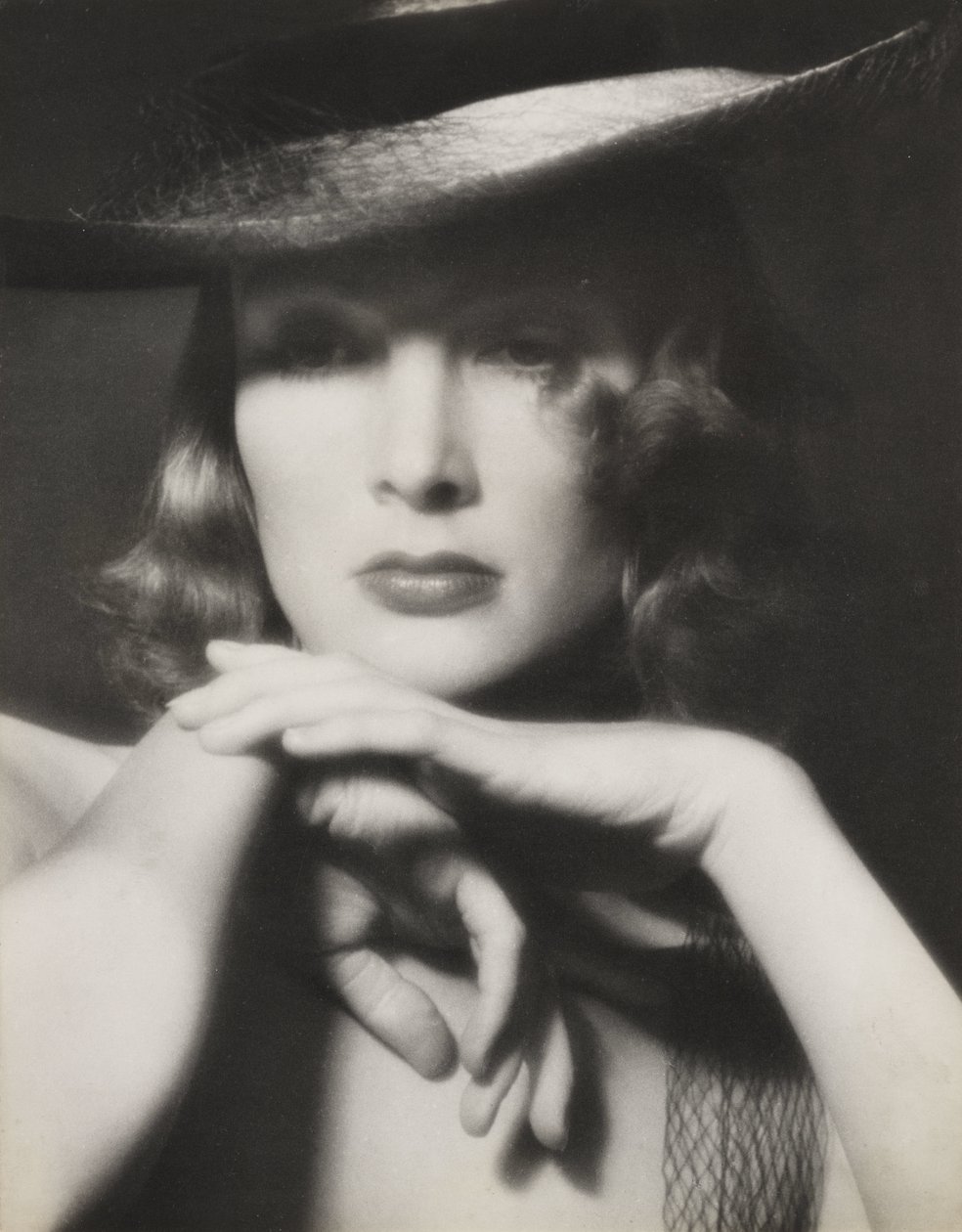 Femme au chapeau, vers 1960 - John Pardon