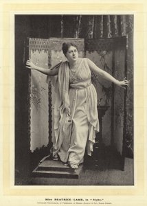 Mlle Beatrice Lamb, dans Niobe