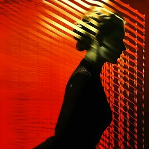 Courbes féminines, photographie surréaliste, abstrait