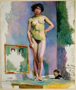 Femme nue debout sur une table