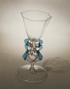 Gobelet à tige de dragon façon de Venise, 17e siècle
