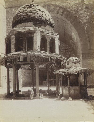 Fontaine dans la mosquée du Sultan Hassan, Égypte - Antonio Beato