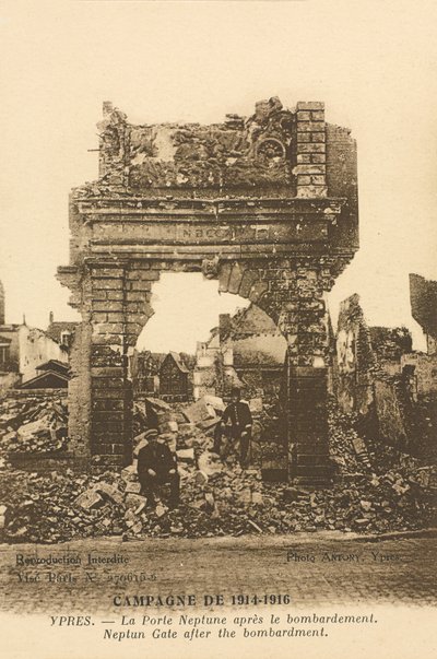 Porte de Neptune après le bombardement, Ypres - Belgian Photographer