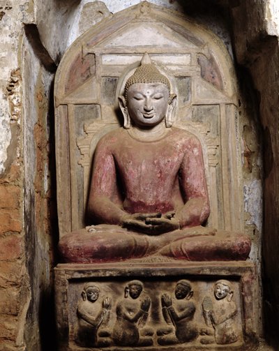 Bouddha assis en méditation (pierre polychrome) - Burmese School