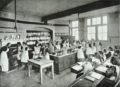 Cours de cuisine, 1896 - English Photographer