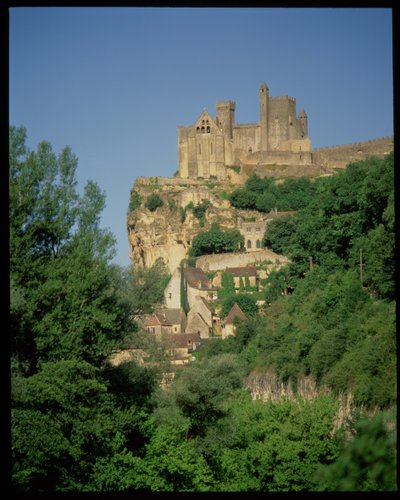 Vue extérieure depuis les falaises inférieures - French School