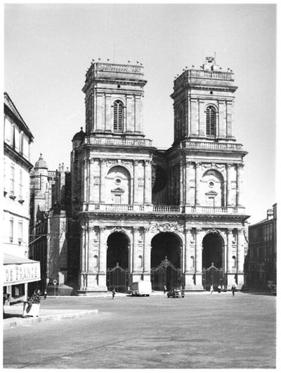 Façade de la cathédrale Sainte-Marie - French School