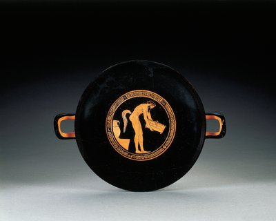 Kylix attique à figures rouges, vers 470 av. J.-C. - Greek