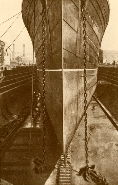 Le Mauretania en cale sèche, vers 1930 - H. Aslin