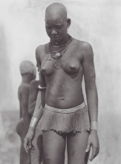 Afrique : Femme Nuer - Hugo Adolf Bernatzik