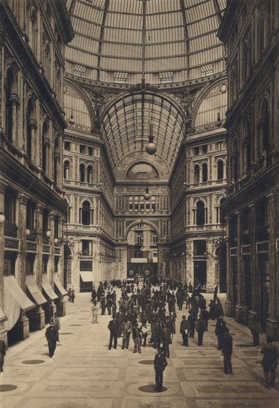 Naples : Interno Galleria Umberto I - Italian Photographer