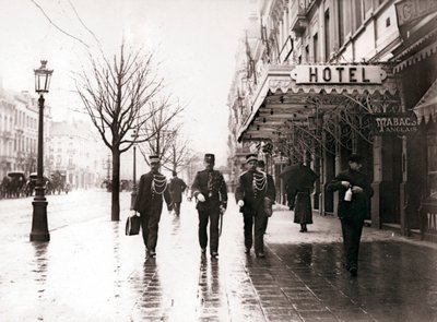 Gardes dans la rue, Bruxelles, 1898 - James Batkin