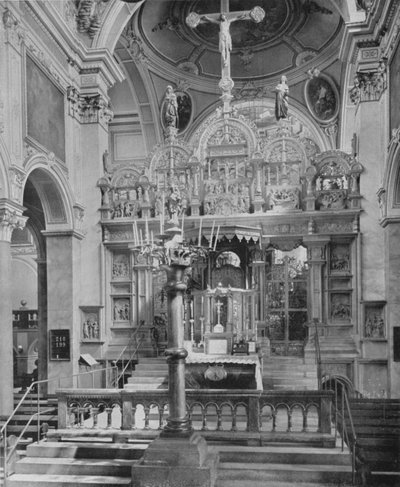 Cathédrale, jubé et colonne d