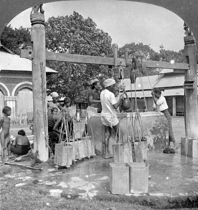 Puits publics, Mandalay, Birmanie, 1908 - Stereo Travel Co