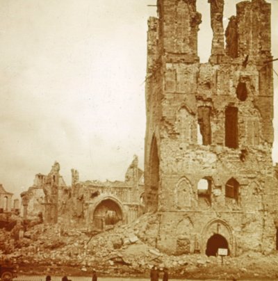 Cathédrale en ruines, Ypres, Flandre, Belgique, vers 1914-1918 - Unbekannt