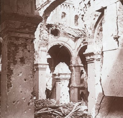 Église en ruines, Albert, nord de la France, vers 1914-1918 - Unbekannt