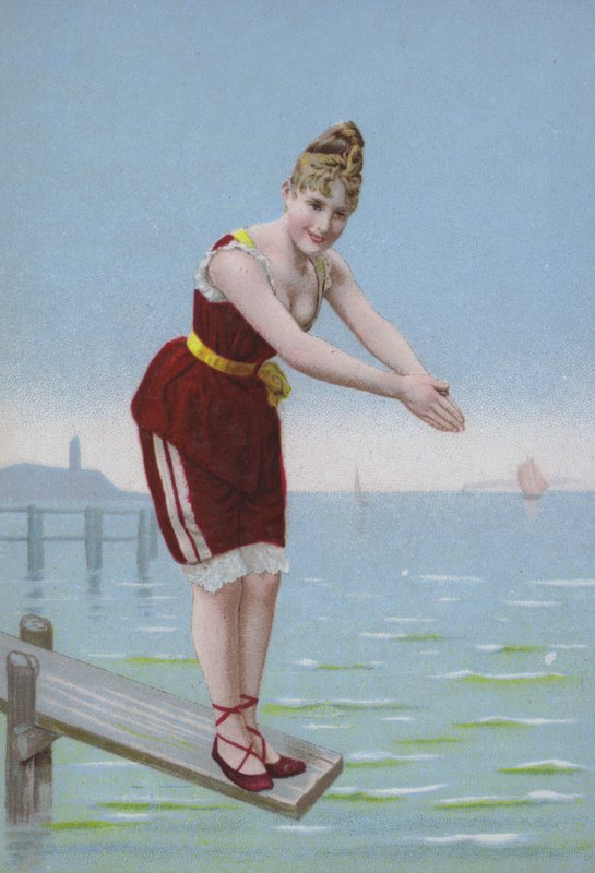 Femme sur un plongeoir au bord de la mer - European School