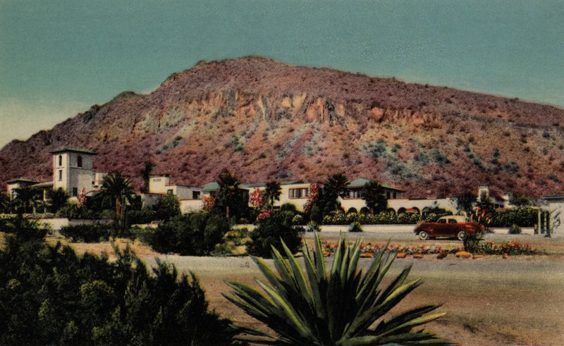 Phoenix, Arizona : Paradise Inn - American Photographer (after)