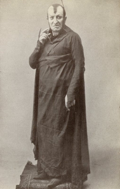 Maurice Renaud, dans le rôle de "Mefistofele" (photo n/b) - American Photographer