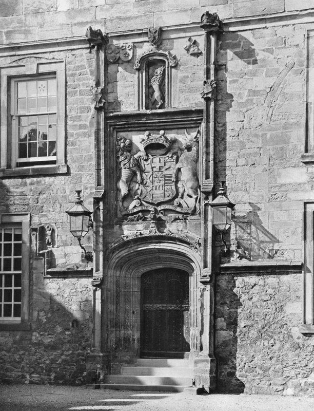 Porte dans le quadrilatère - Charles Latham