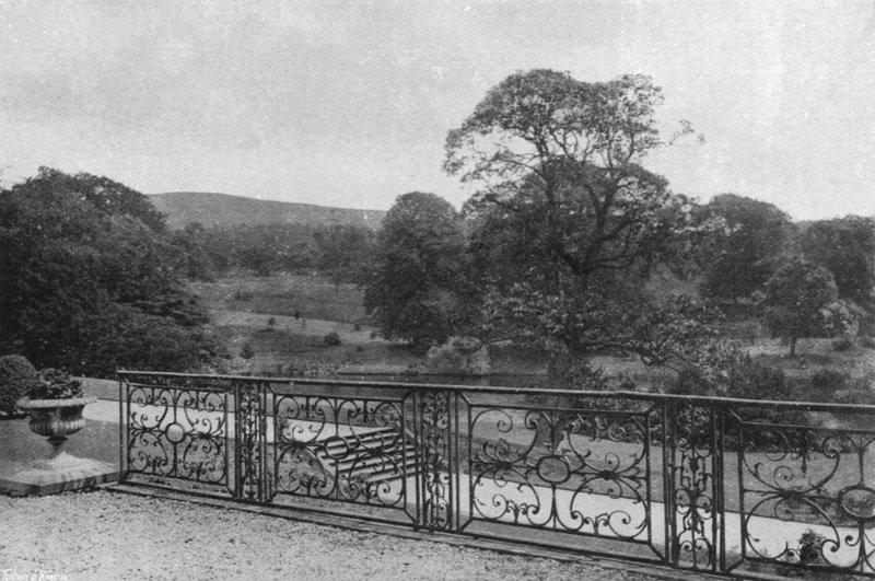 Depuis la Terrasse Est - Charles Latham