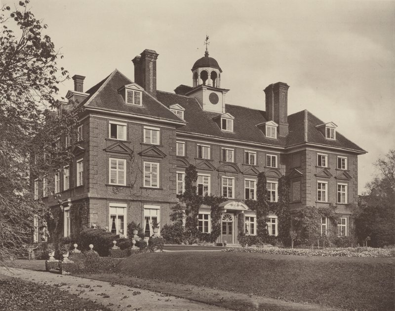 Tyttenhanger, Herts, la Façade Sud - Charles Latham