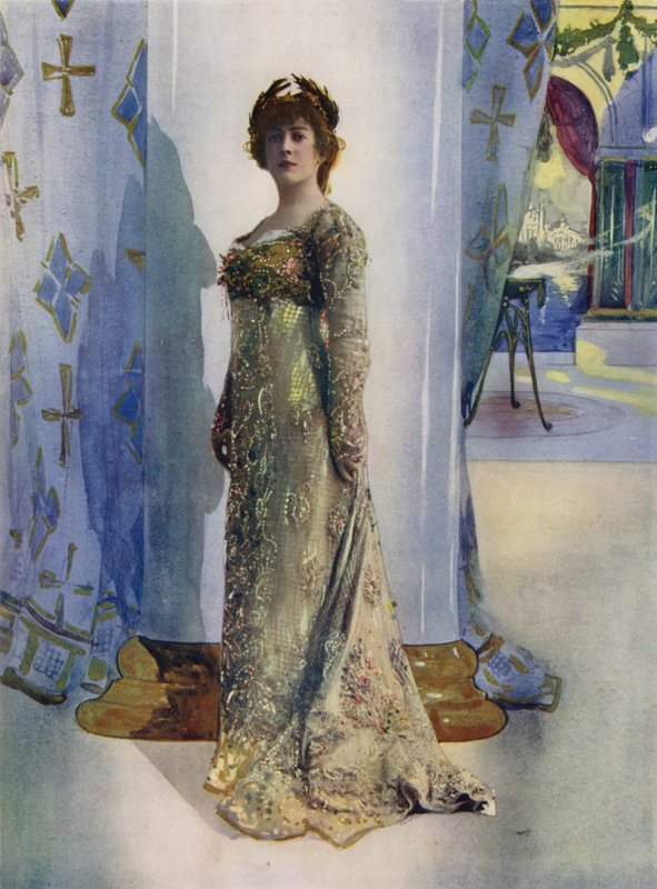 Mme Jane Hading dans Plus Que Reine - English Photographer
